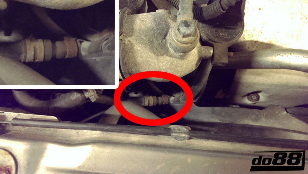 SAAB 9-5 98-10 Evacuation hose